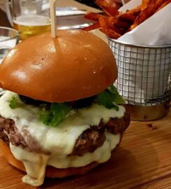 Roof Burger Bar