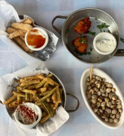 Old Simos Tavern